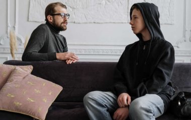 Сигнали лиха: як зрозуміти, що підлітку терміново потрібна допомога психолога