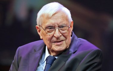Стало известно, как себя чувствует Олег Басилашвили, госпитализированный с коронавирусом