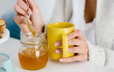 Источник антиоксидантов: насколько полезна вода с медом натощак