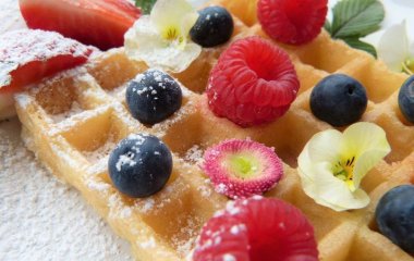 Дієтолог розповіла, на які продукти можна замінити солодощі