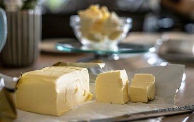 Яке вершкове масло найсмачніше та найкорисніше — 73% чи 82%: відповідь експертів