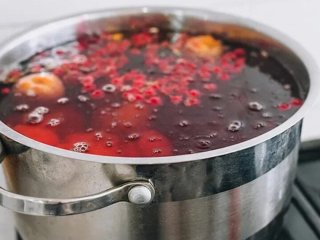 Як зварити смачний компот: які повинні бути пропорції, скільки часу
