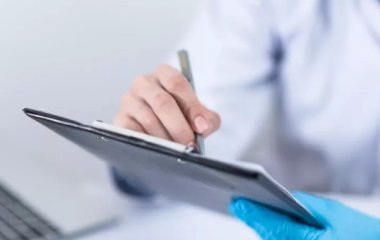 Онколог назвала симптоми раку грудей у ​​чоловіків