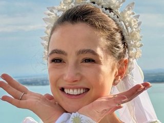 Зірка Голлівуду відіграла весілля в українському стилі та показала кадри з розкішного святкування