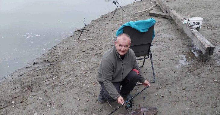 Рибалка не повірив очам: у притоці Дунаю спіймали осетра, який вважався зниклим