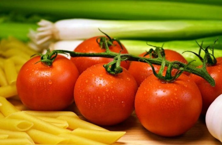 Диетологи назвали продукты, которые снижают уровень холестерина