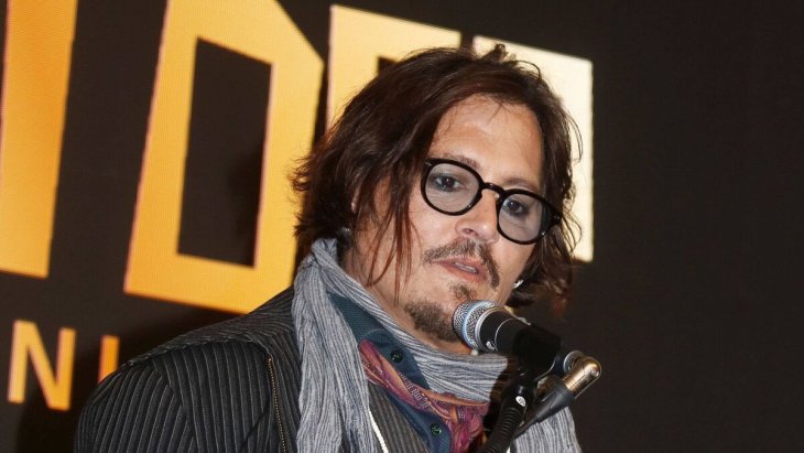 Джонни Депп задал жару на рок-концерте в отместку Эмбер Херд