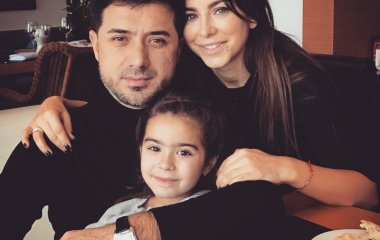 Снова вместе: Ани Лорак появилась на вечеринке в объятиях  бывшего мужа