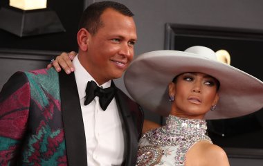 День и ночь: Дженнифер Лопес и Алекс Родригес снялись в яркой фотосессии