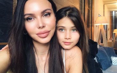 Айза Анохина, Анна Седокова и Оксана Самойлова поучаствовали в новом челлендже с детьми