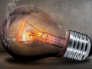 Не залишайте це в розетці: експерти назвали побутову техніку, яка може спричинити пожежу