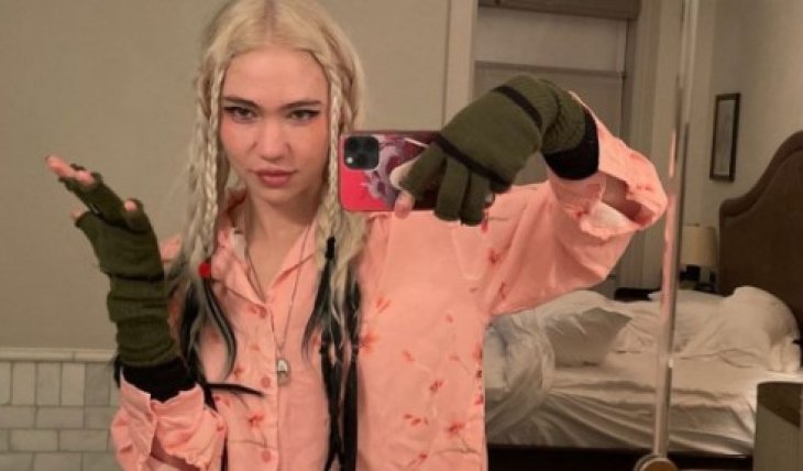 Бывшая Илона Маска сделала тату на всю ногу: фото