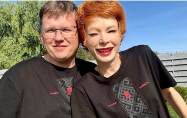 Елена-Кристина Лебедь намекнула, что вышла замуж за Розенко и показала фото с праздника