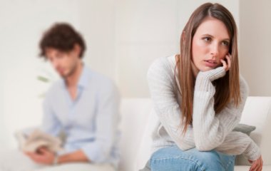 Что делать если девушка обиделась и не хочет общаться: 8 способов помириться