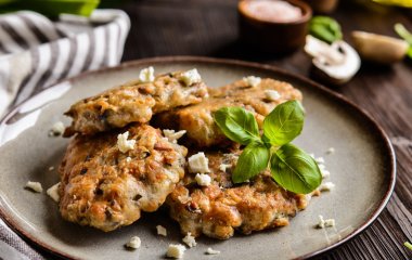 Свекольные котлеты с творогом: идеально для того, чтобы разнообразить детское питание