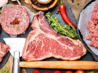 Усі продавці мовчать про це м’ясо: воно соковитіше за дорогу вирізку, а коштує значно дешевше