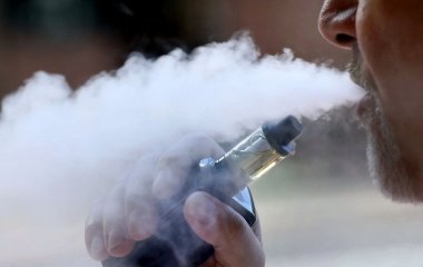 Популярні рідини для вейпу руйнують психічне здоров’я: лікарі сказали, які саме