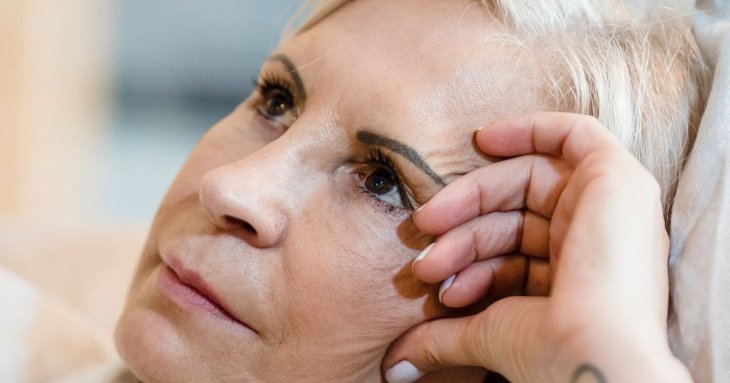 Що чоловіки досі не розуміють про жінок після 40: одна проста річ, про яку варто знати