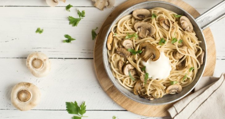 Постная подливка с грибами