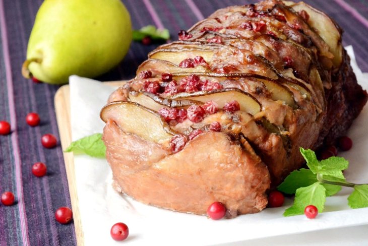 3 идеи для вкусного перекуса: как приготовить запеченную в фольге свинину 