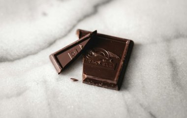 Солодкий десерт чи корисний продукт: дієтологиня пояснила, чи дійсно потрібно їсти чорний шоколад