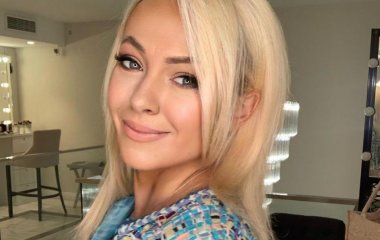 Яна Рудковская опубликовала видео с небритыми ногами