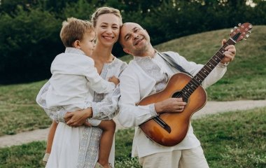 Дружина Віктора Павліка зворушила прогресом у лікуванні 4-річного сина від затримки мовлення