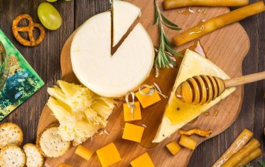 Якщо не спиться: дієтологи назвали найкращі продукти для перекушування ввечері, щоб сон був міцним