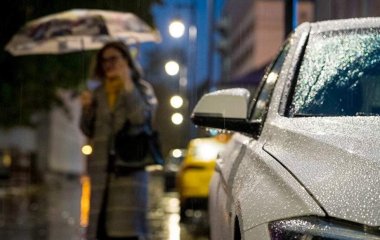 Лікар розповів про вплив безалкогольного пива та вина на організм