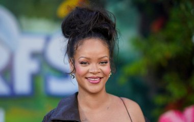 Ріанна вперше знялась із 7-місячною донечкою для обкладинки відомого глянцю: 