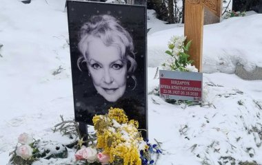 На могиле матери Бондарчука стали появляться странные письма