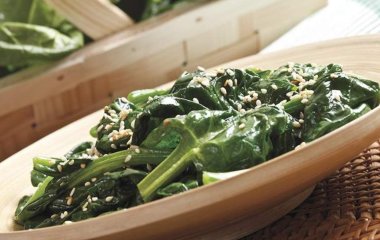Експерти перерахували продукти для зміцнення волосся