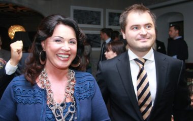 «Операция прошла успешно»: Евгений Гор с перебинтованной головой вышел на связь с подписчиками