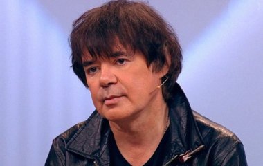 18-летняя дочь Евгения Осина вышла замуж