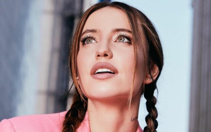 Главный герой Украины захотел лизнуть Надю Дорофееву, но и не против