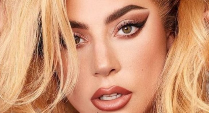 35-летняя Леди Гага показала фото без макияжа: такой ее никто не видит