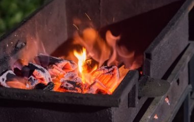 Розкрито небезпеку приготування їжі на дровах та вугіллі