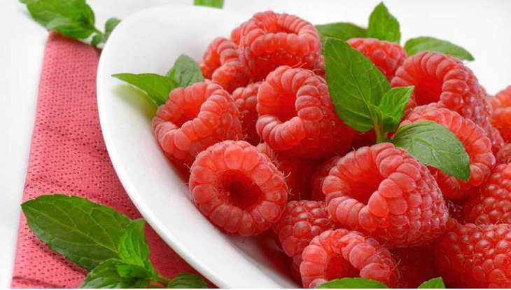 Эндокринолог рассказал о способствующей похудению ягоде