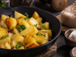 Названо найкращий продукт для смаження страв, і це не олія чи вершкове масло: секрети кухарів