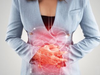 Лікар пояснив, коли біль у животі повинен вас турбувати: 4 ознаки, на які варто звернути увагу