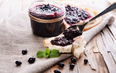 Этот рецепт самый удачный: заготавливаем джем из смородины на зиму