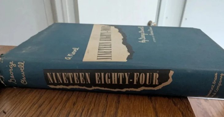 Чоловік купив перше видання книги 1984 за 1 долар: воно може принести йому величезні статки