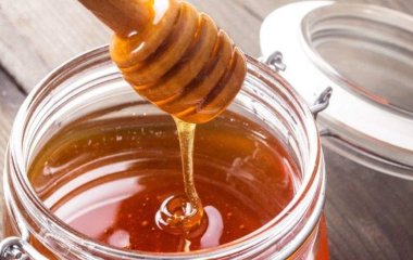 Гастроентеролог назвав шкідливі для печінки продукти