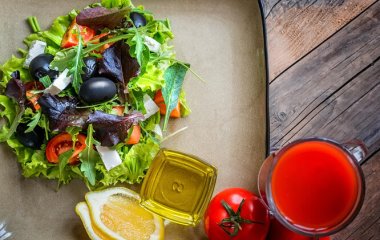 Британський лікар назвав продукти, що знижують ризик розвитку раку.