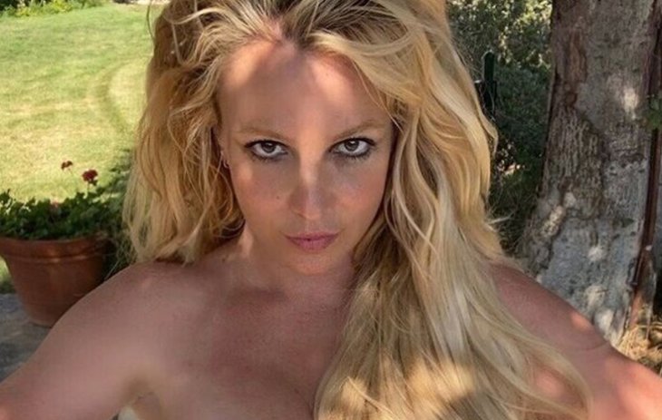 В компании сыновей: впервые Бритни Спирс появилась на публике со своими детьми