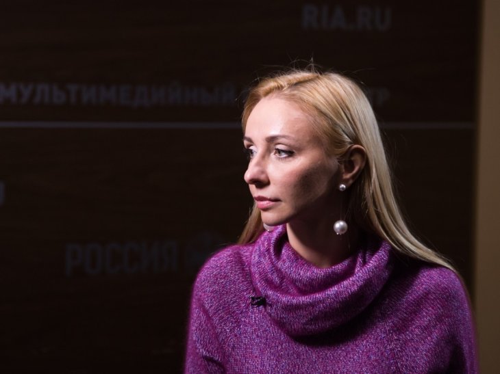 Татьяна Навка с дочками отправилась на водную прогулку