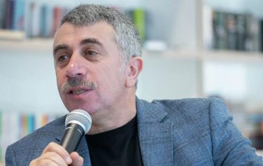 Комаровский рассказал, как избавиться от кашля после COVID-19