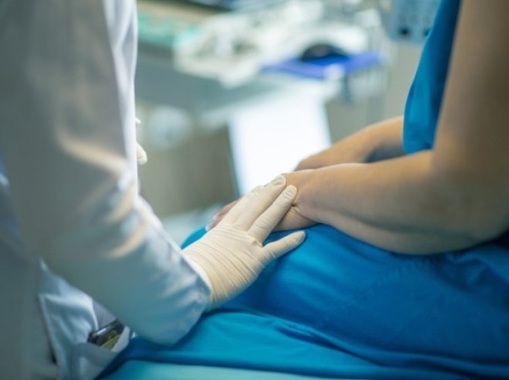 Названы симптомы инсульта, которые появляются за час до приступа