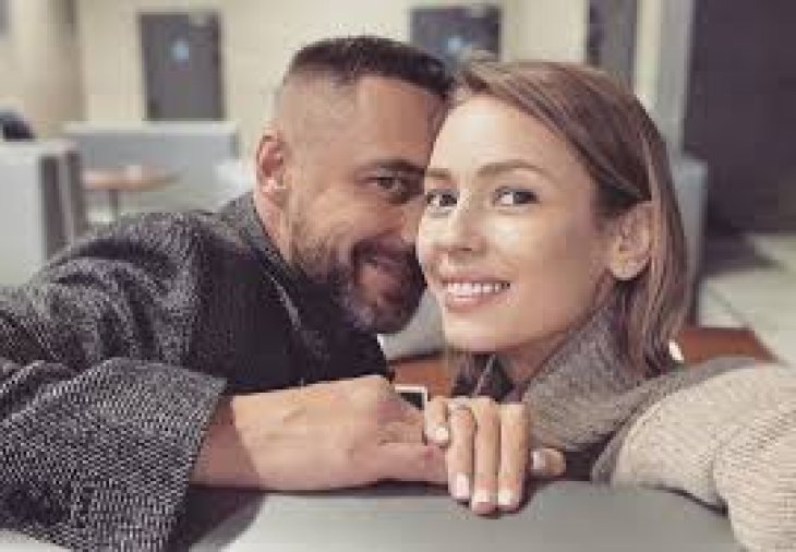 Новую девушку Антона Батырева считают копией Евгении Лозы