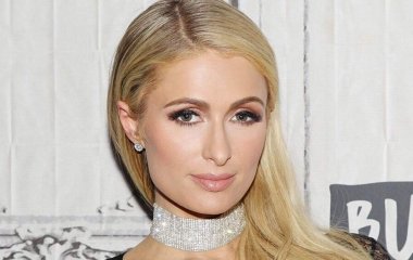 «Не хотела думать, что это моя реальность»: Пэрис Хилтон рассказала о насилии в детстве